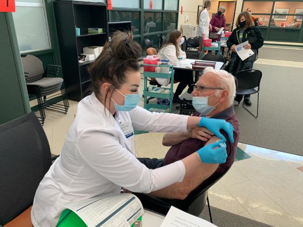 Physician Assistant Studies students gave vaccinations at the Meijer Campus in Holland.