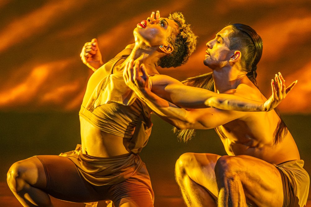 Dayton Contemporary Dance Company