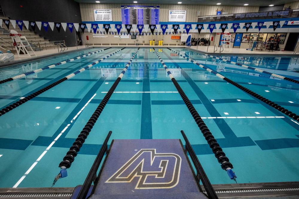 GVSU Pool QueeraPOOLooza