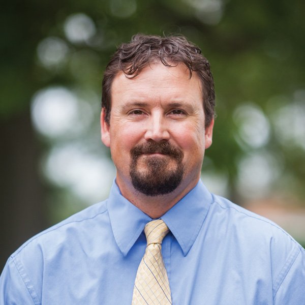 Portrait photo of Dr. Christopher Winslow.