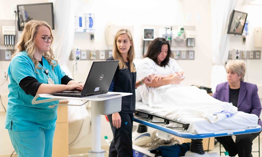 Valuable Healthcare Experiences: Medical Scribes!