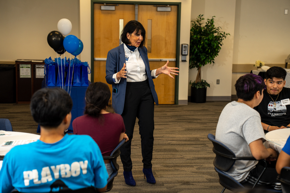 President Philomena V. Mantella welcomes three cohorts of Battle Creek students who received scholarships.
