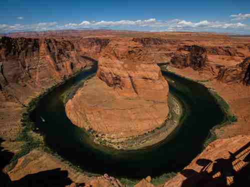 A view of a horseshoe river bend in a canyon