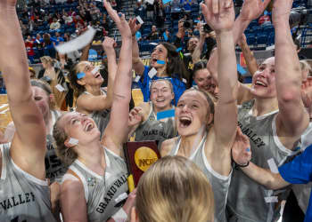 Laker women's basketball team celebrates national championship
