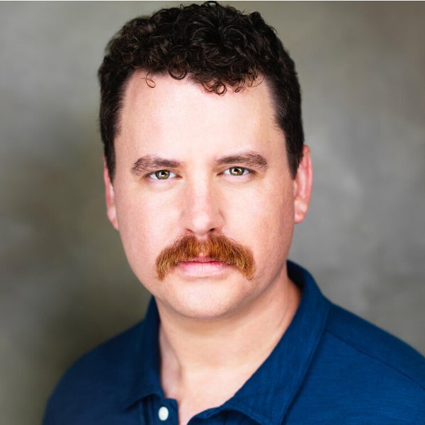 Head shot of Scott Watson