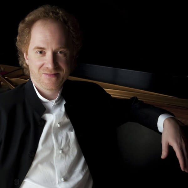Photo of pianist Boris Slutsky