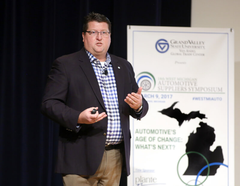  Bryan Nyeholt, vice president of Global Product and Process Strategy for Yanfeng Automotive Interiors