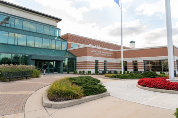 The Student Services building houses the Valley Campus Counseling Center.
