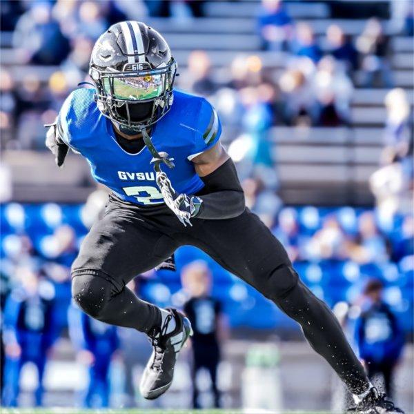 Junior and Defensive Back Terez Reid warms up before the Anchor-Bone game against rival Ferris State University on Saturday, October 26.