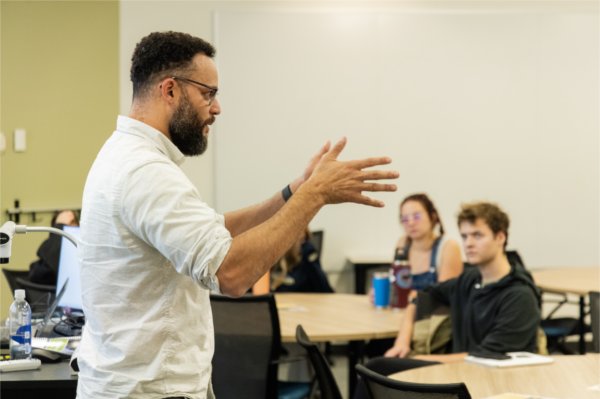 Daniel Williams lectures during his class at the Honors College. 