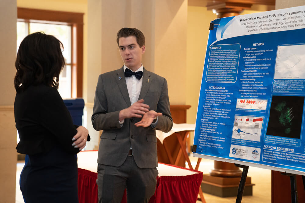 student talking with President Mantella