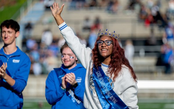 Nursing student A'Layja Robinson was crowned 2026 GVSU Homecoming Royal during the homecoming game October 3. 