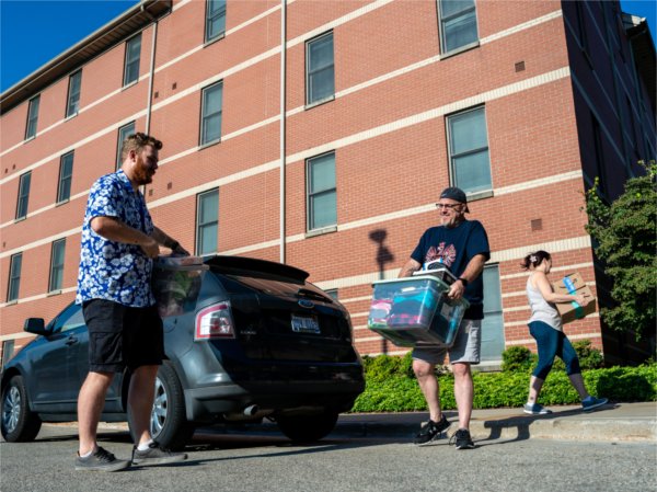 Electrical engineering major Connor Waite moves into Secchia Hall with the help of his parents.