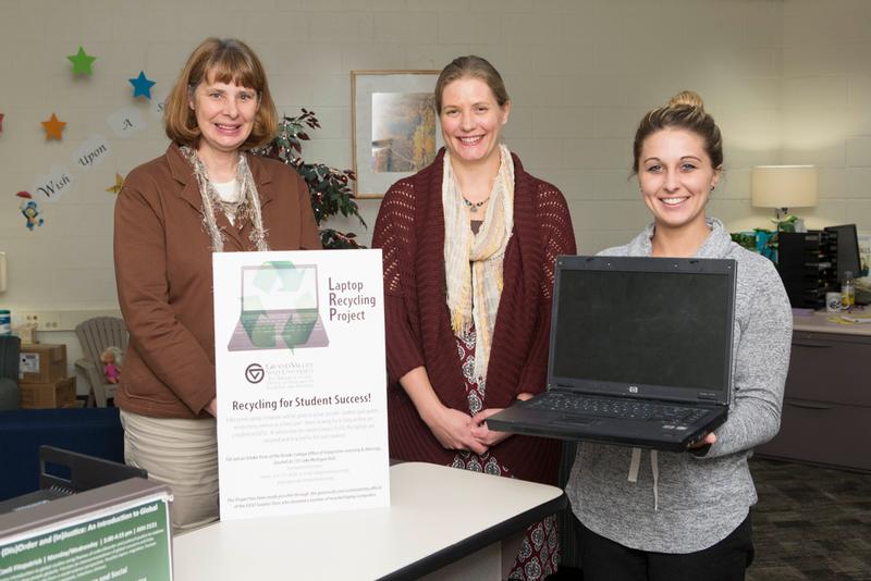 From left to right are Anita Benes, Jennifer Jameslyn and graduate assistant Emily Smigiel. The Integrative Learning and Advising office has established a laptop loan program.