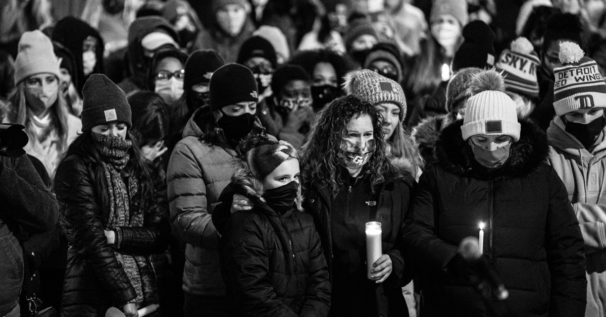 Candlelight vigil held to remember GVSU student GVNext