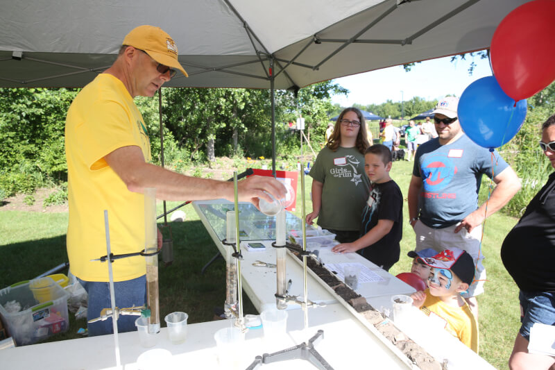 Peter Riemersma, associate professor of geology, teaching about the glacial history of Allendale.