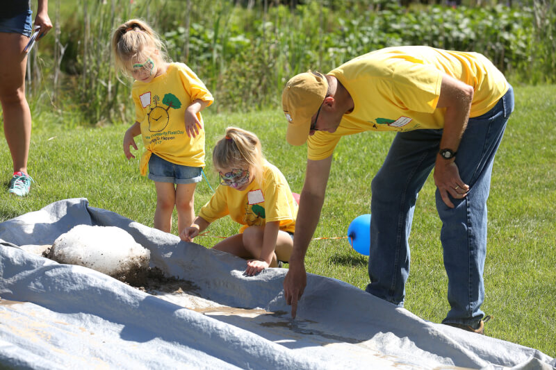 Peter Riemersma, associate professor of geology, teaching about the glacial history of Allendale.