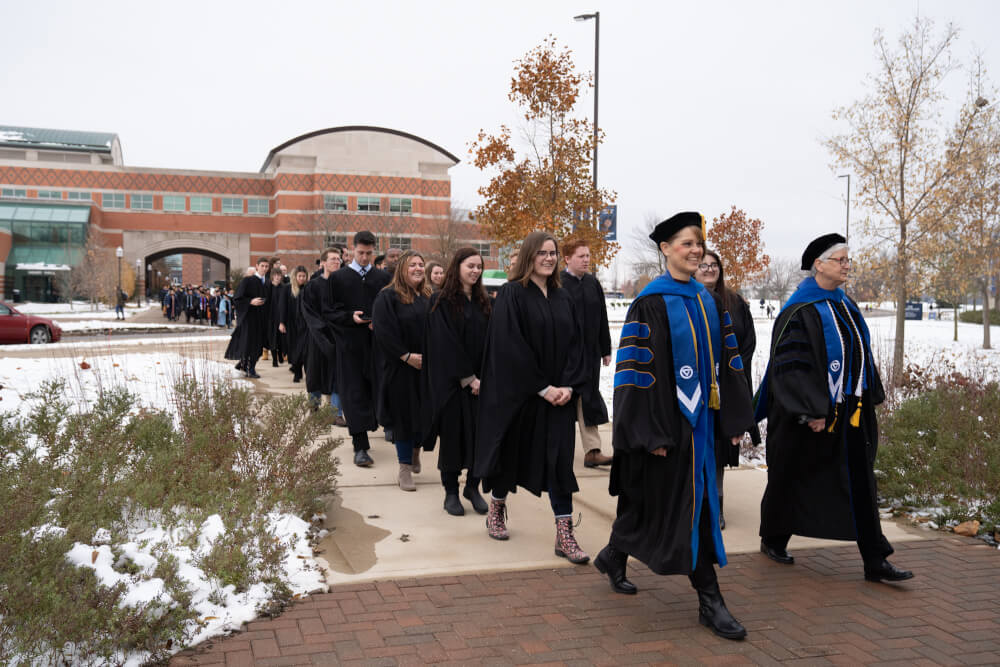 Members of the faculty and Student Senate process to the investiture ceremony.