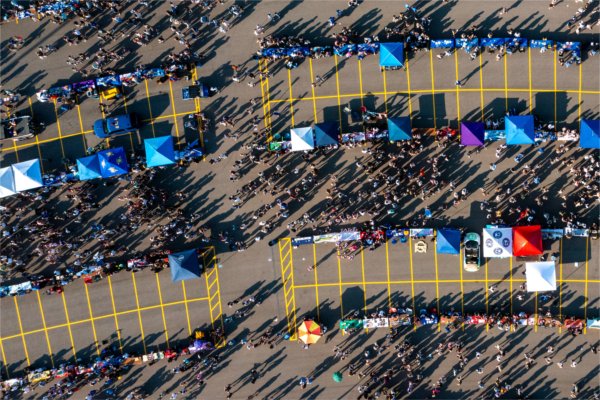 Varoius tables at Campus Life Night, taken from above by a drone.