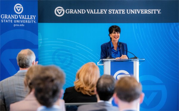 President Philomena V. Mantella speaks at a press conference to share GVSU&#8217;s economic impact report.