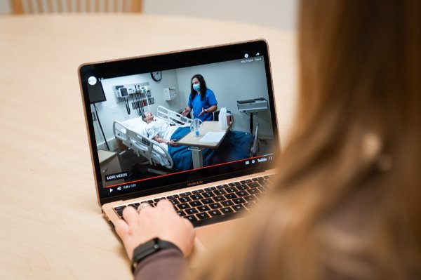 computer screen showing Doug Ayers with mannequin in the Simulation Center