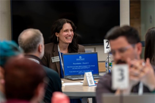 Belinda Boardman, of GVSU information technology, gives a presentation during a breakout session and roundtable at the GV Technology Summit at DeVos Center for Interprofessional Health on October 2. (Photo release on file