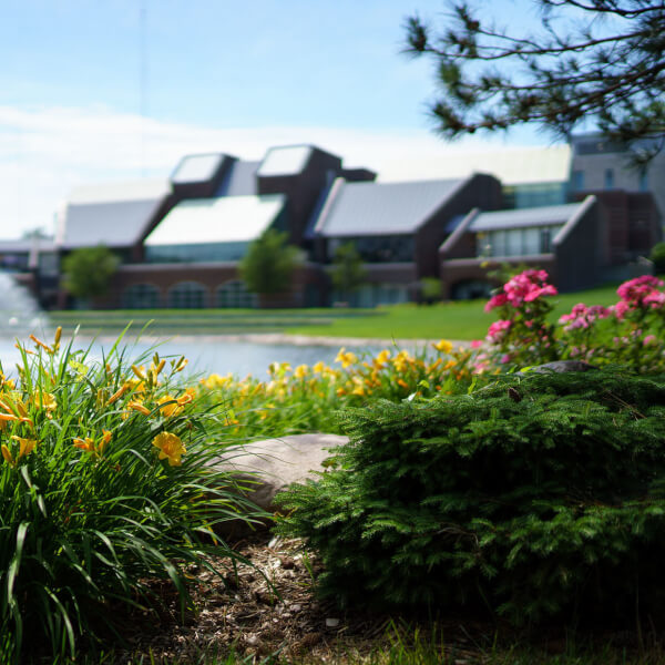 fountain in front of Zumberge Hall