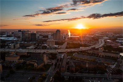 A drone photo of the Grand Rapids, Michigan downtown area.