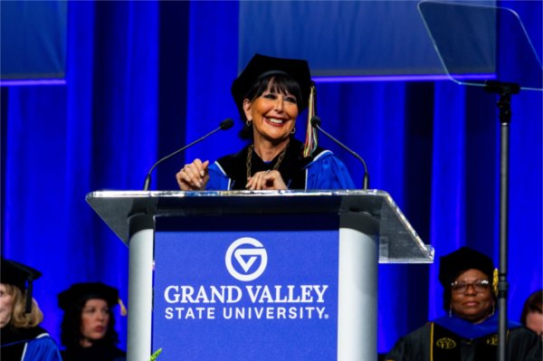 President Mantella addresses the crowd at Commencement. 