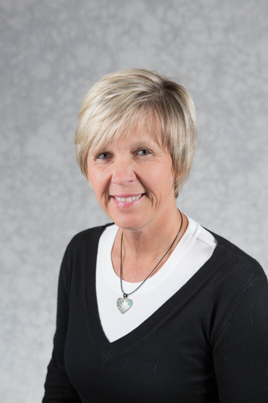 Denise Potuznik Meier died September 22 at age 51.