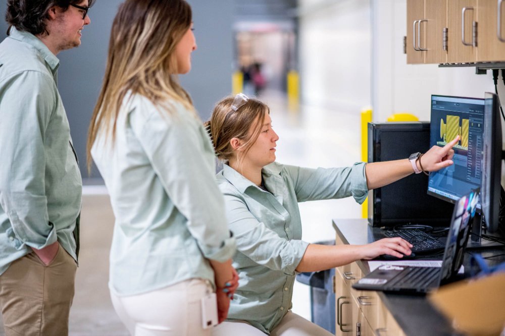 New 3D printers allow aMDI to expand services, engineering students to