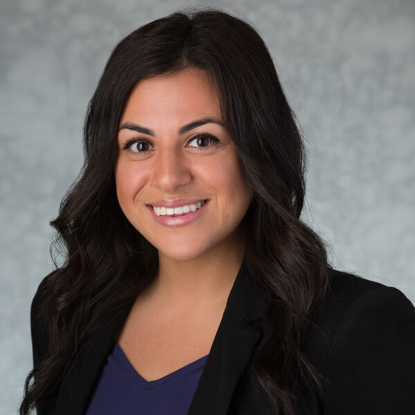 headshot: Adriana Almanza