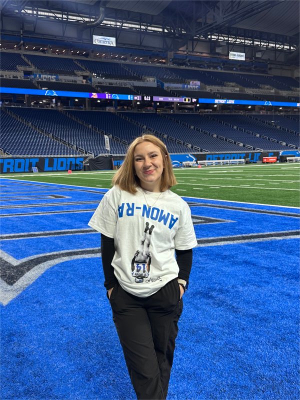 Cristiana Rosa at the Detroit Lions vs Minnesota Vikings Week 18 game.
