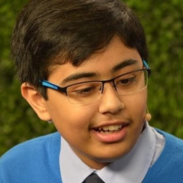 headshot: Tanmay Bakshi 