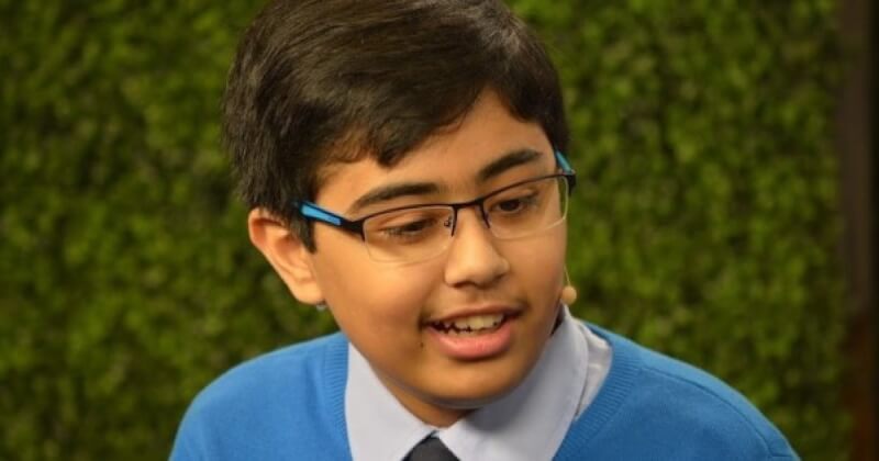 headshot: Tanmay Bakshi 