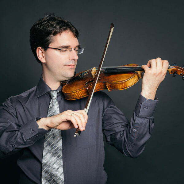 Gregory Maytan. Photo by Sven Jachens.