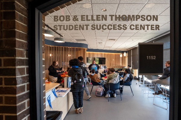  Looking through the window at students inside the Thompson Student Success Center at the Kirkhof Center on Oct. 16, 2024